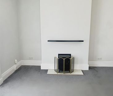 3 bedroom apartment to rent - Photo 3