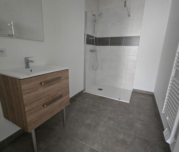 Location Maison 5 pièces 105m² BASSE GOULAINE 44115 - Photo 2