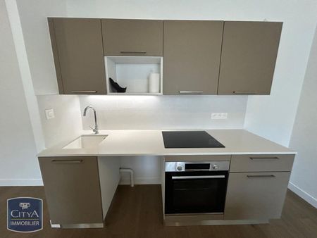 Location Appartement 2 pièces 45m² BEAUVAIS 60000 - Photo 3