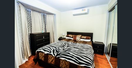 STUNNING UNIT IN A PERFECT LOCATION - Photo 5