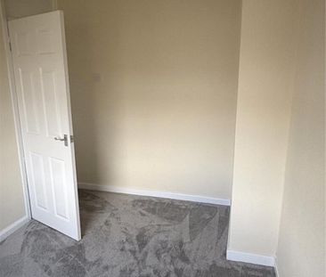 2 Bed Terraced House, Yarnfield Road, B11 - Photo 2