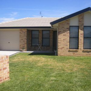 OXLEY VALE - Four Bedroom for Lease - Photo 3