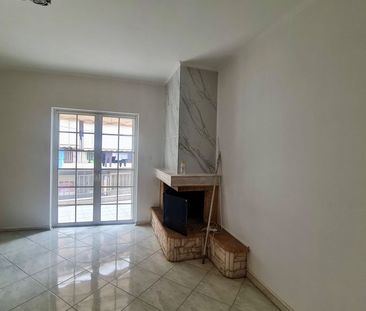 Άνετη Μεζονέτα 120 τ.μ. με 3 Υπνοδωμάτια, Τζάκι και 2 Εισόδους, € 9... - Photo 1