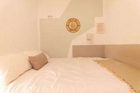 Carrer de Sant Pau, Barcelona, Catalonia 08001 - Photo 3