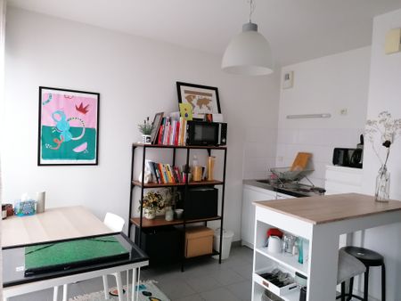 Location Appartement 1 pièce 25m² MONTAIGU VENDEE 85600 - Photo 4