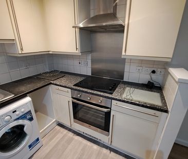 1 Bed Flat, Ibex House, E15 - Photo 2