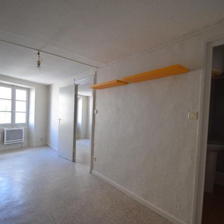 Location Appartement 2 pièces 27m² AUBENAS 07200 - Photo 4