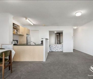 LOCATION ! LOCATION ! One Bedroom Apartment - Photo 2