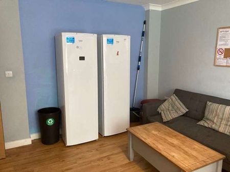 Eastgate Street Room 4 - Photo 2