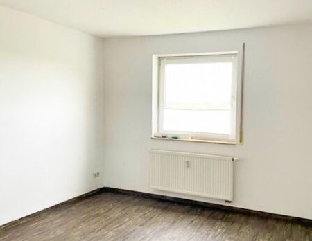 2-Raum-Wohnung mit Terrasse und Tiefgaragenstellplatz im schönen Erzgebirge - Auerbach!! - Photo 1