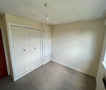 3 bedroom detached bungalow to rent - Photo 3