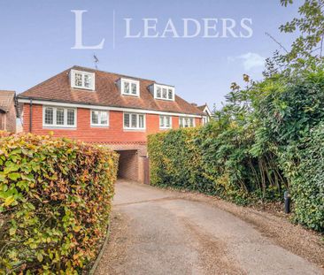 2 bedroom apartment to rent High Street, Redhill, RH1 - Photo 6