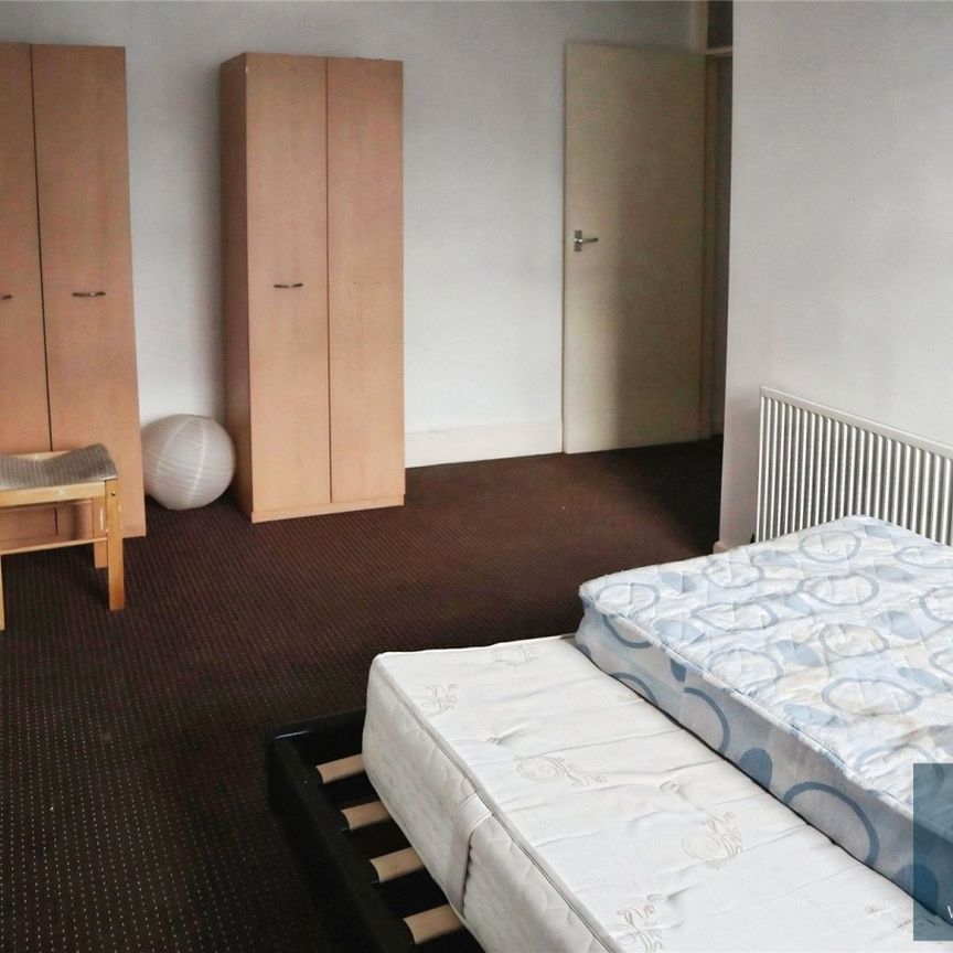 College Street, Crosland Moor, Huddersfield, HD4 - Photo 1