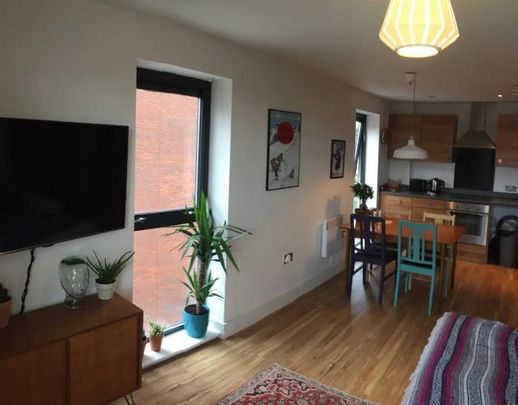 2 Bed Flat, Chapel Street, M3 - Photo 1