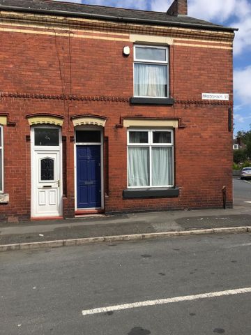 3 bedroom end of terrace house to rent - Photo 3