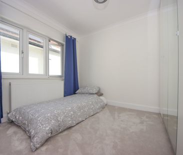 5 bedroom detached house to rent, - Photo 4