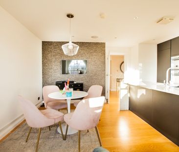 2 Bed Flat, Vitali Close, SW15 - Photo 3
