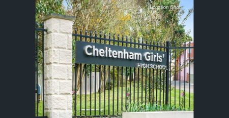 Delightful family home in the heart of Epping - Photo 4