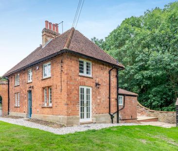 3 bedroom detached house to rent - Photo 5