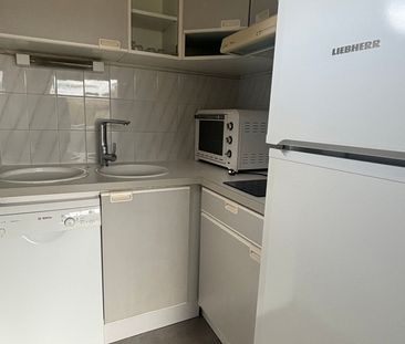 Appartement à louer 1 pièce • Six-Fours-les-Plages - Photo 6