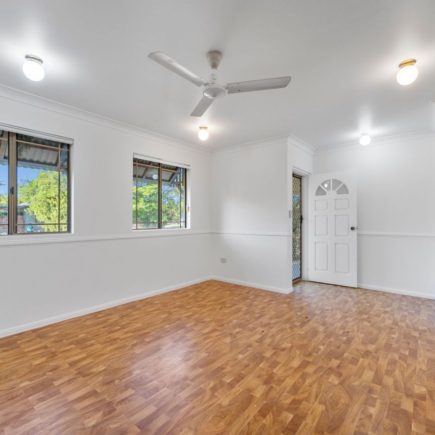 Freshly Painted Family Home - Photo 1