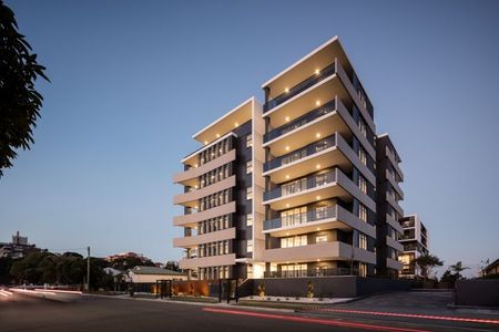 Urban Edge: Luxury Living in Wollongong CBD - Photo 2