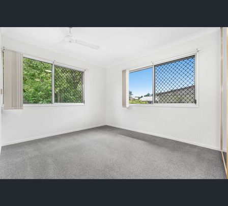 126 Cameron Parade, Wynnum, Qld 4178 - Photo 1
