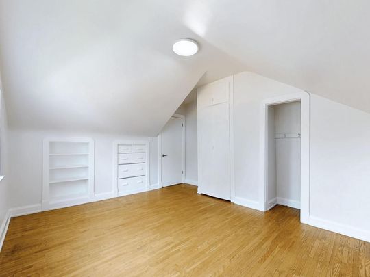 For Lease - 668 Scarlett Road, Toronto, Ontario - Photo 1