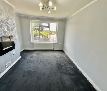 25 Red Scar Drive, Scar Dri, Scarborough - Photo 3