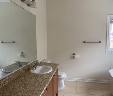 For Lease - 19 Hancock Street, Aurora, Ontario - Photo 3