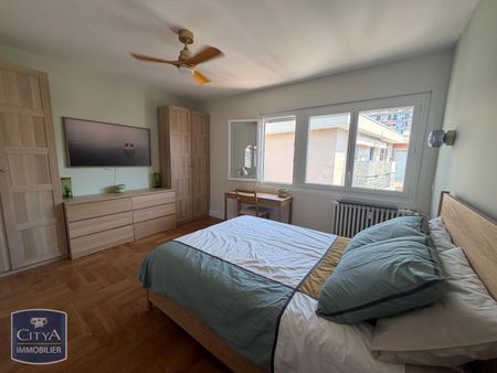 Location Appartement 2 pièces 55m² NICE 06000 - Photo 2