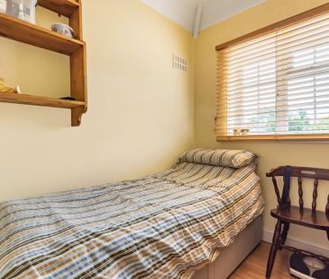 4 bedroom semi-detached house to rent - Photo 6