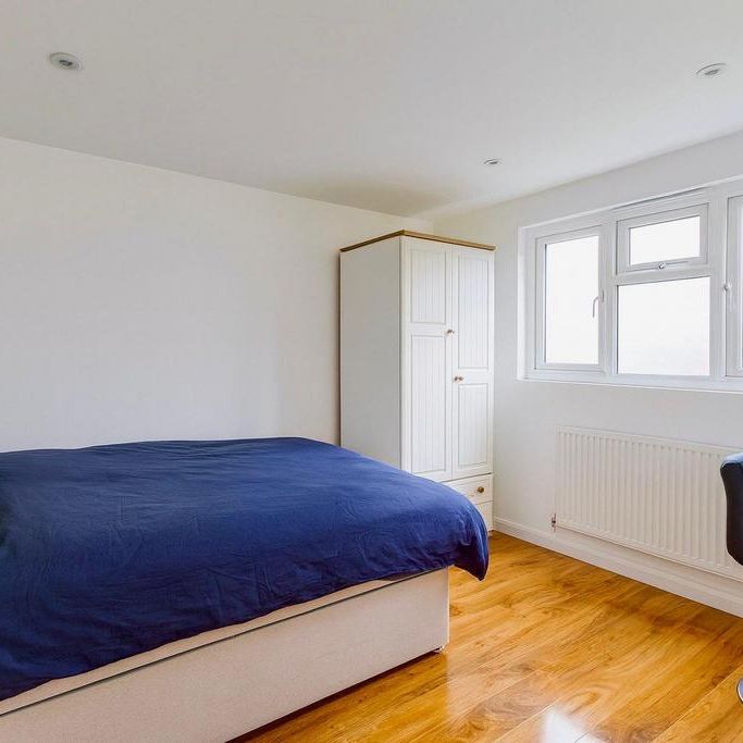 1 bedroom in a house share to rent - Photo 1