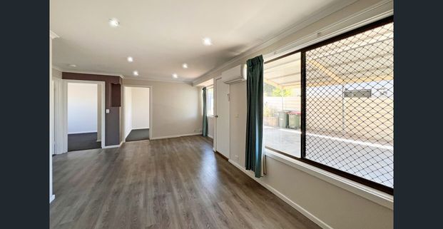 Versatile Unit, Multiple living spaces. - Photo 1