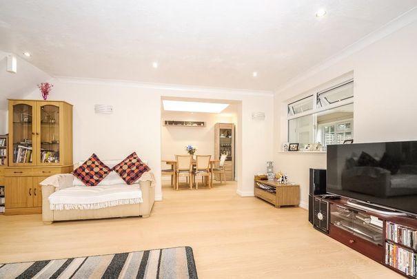 3 bedroom detached house to rent - Photo 1