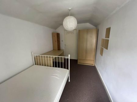 5 bedroom house to rent - Photo 3