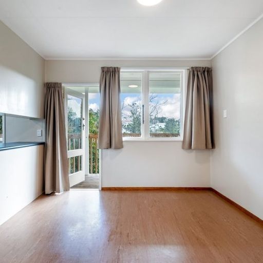 3 Bedrooms in Beach Haven - Photo 1