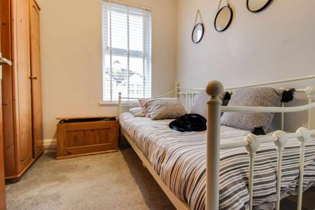 Grosvenor Road, Swindon, Swindon, SN1 - Photo 3