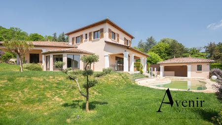 Maison meublée de 243m² sur terrain de 1255m² avec 5 chambres, garage, piscine et pool-house à Collonges-au-Mo - Photo 3