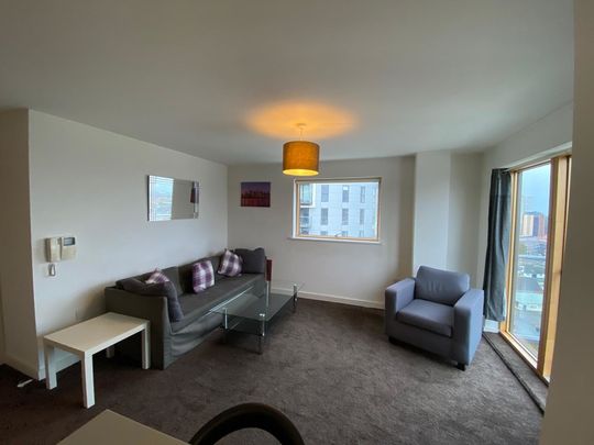 2 bedroom to let - Photo 1