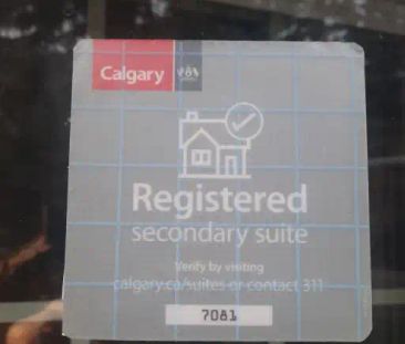Good place for UoC, SAIT students, 1 week free for moving in. | Cal... - Photo 1