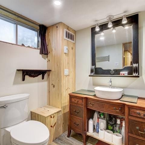 Maison à étages à louer - Laval (Sainte-Rose) (Vieux Ste-Rose) - Photo 1