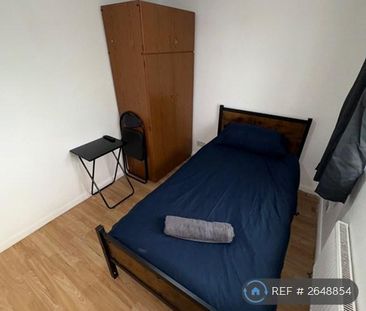 1 bedroom in a house share to rent - Photo 6