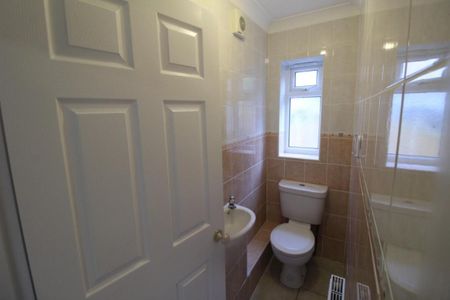 Summerfield Close, Brotherton, Knottingley - Photo 2