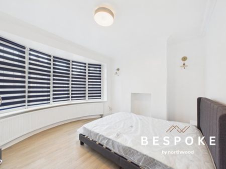 4 bedroom semi-detached house to rent - Photo 5