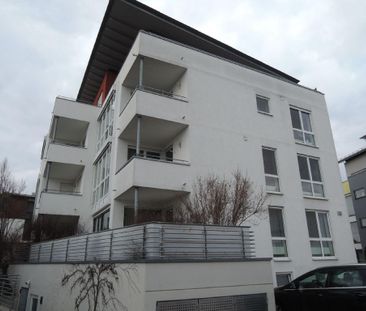 Moderne 3-Zi.-Wohnung mit Balkon und EBK in Langenau - Photo 3