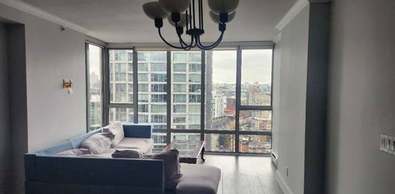 Downtown Yaletown 3 bed + 2 bath for Rent - Photo 2