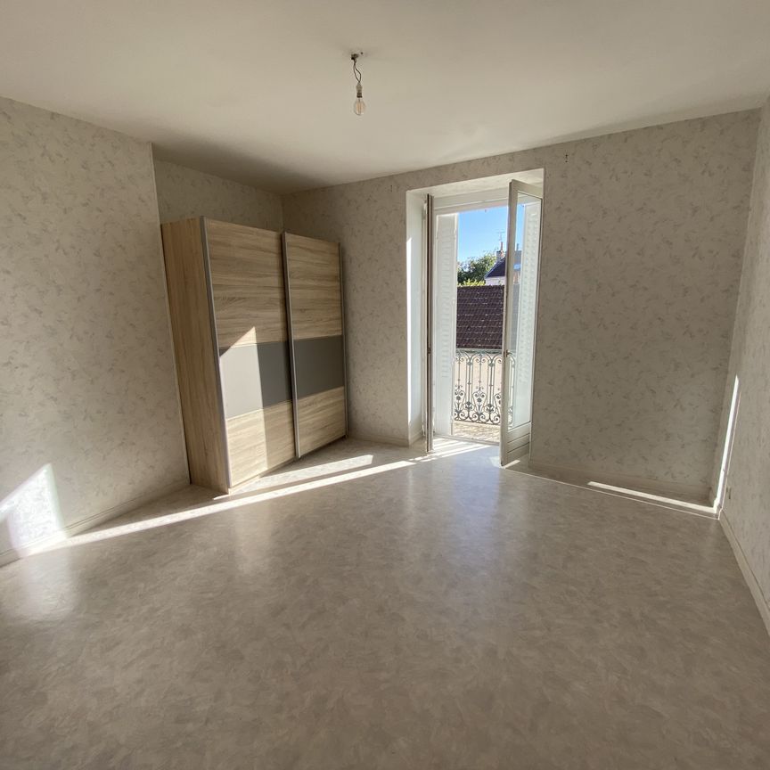 Location Appartement 3 pièces 61m² LE CREUSOT 71200 - Photo 1