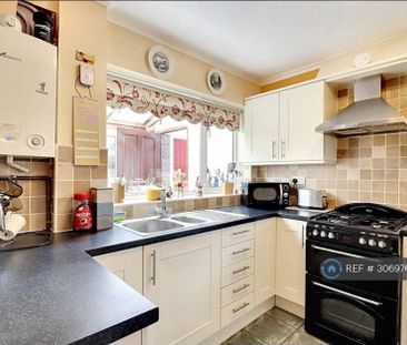 1 bedroom in a house share to rent - Photo 5