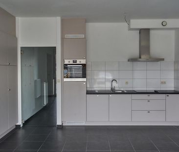 GELIJKVLOERS APPARTEMENT IN CENTRUM STABROEK - Photo 4